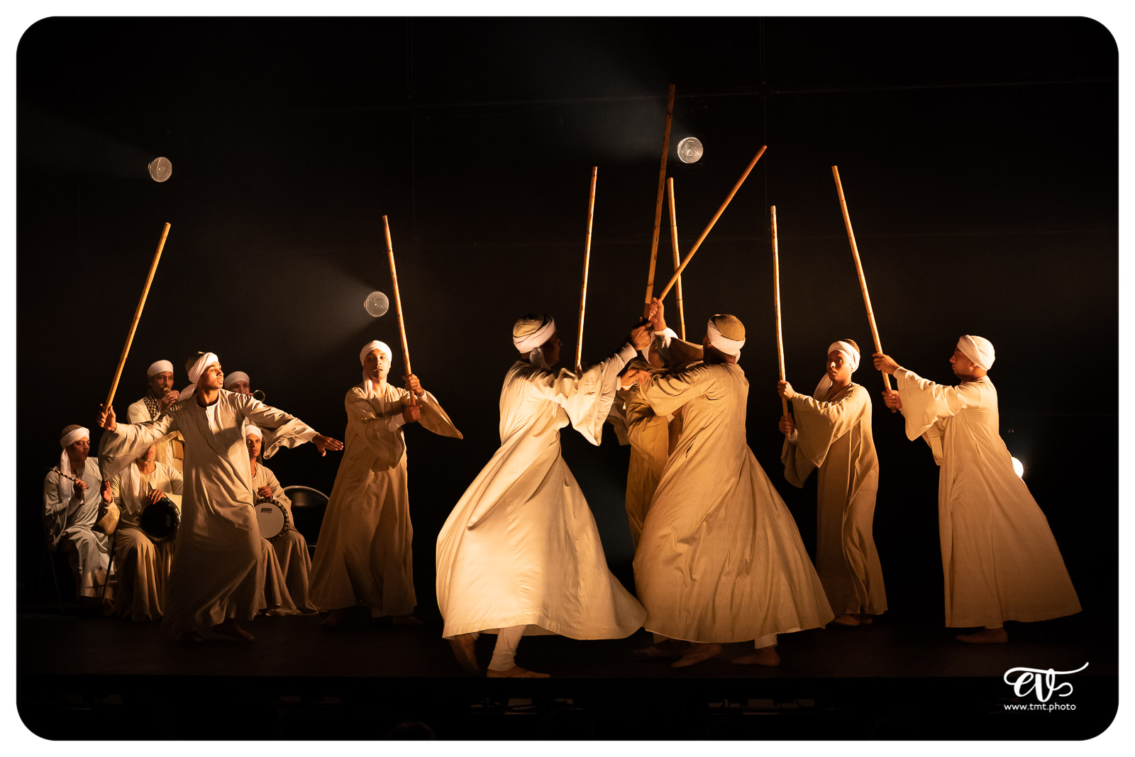 DANS LE CERCLE DES HOMMES DU NIL - CENTRE MEDHAT FAWZY DE MALLAW